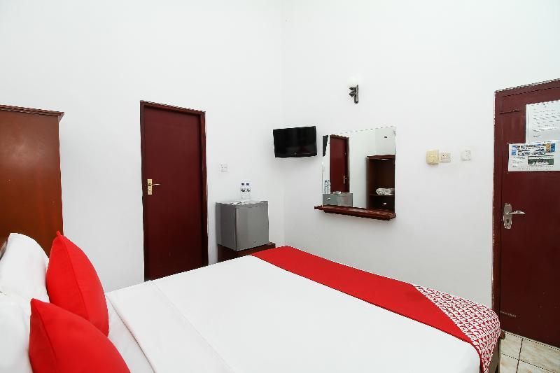 Oyo 347 Hotel Empryean Katunayaka Kültér fotó